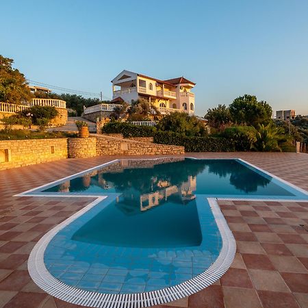 Villa Sarah Pitsidia Buitenkant foto